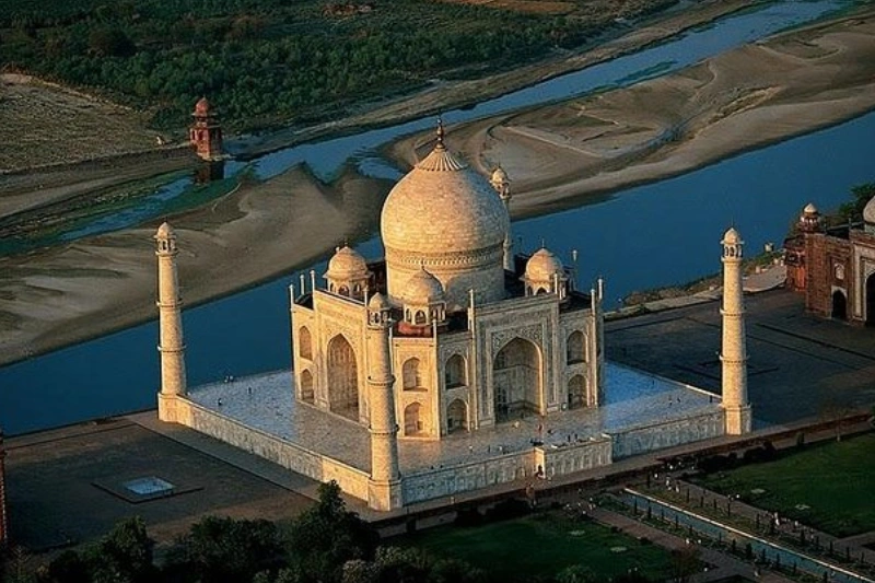 Agra Overnight Tour from Delhi